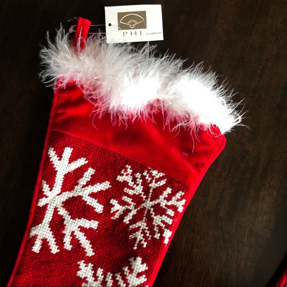 Peking hand hooked snowflake stockings set of 2 - Picture 4 of 5